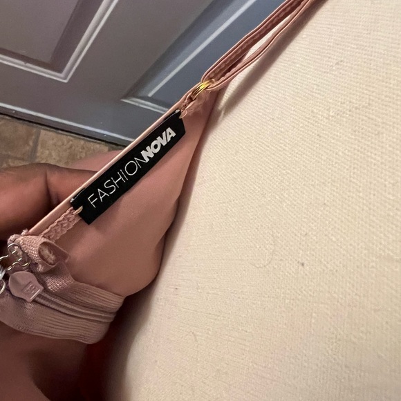 Fashion Nova rose colored, Satin Mini Dress Bodycon Satin US Extra Large. - Picture 4 of 4